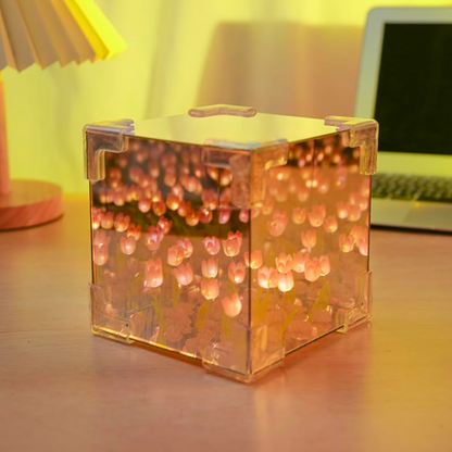 Lampara infinita de tulipanes Cubo ⬜